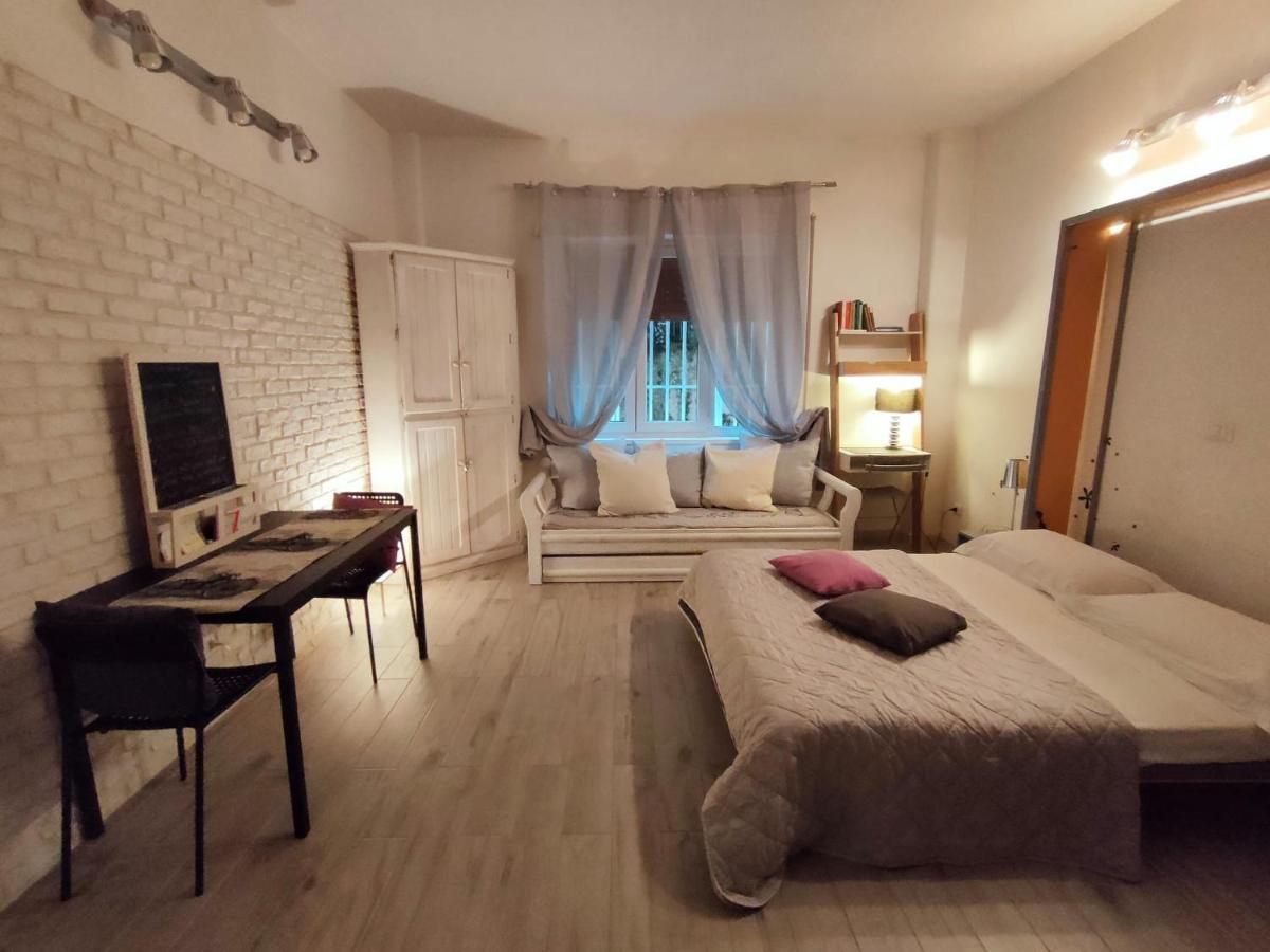 White Apartment Roma Exterior foto
